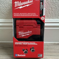 Milwaukee Bluetooth Headphones 