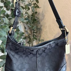 Coach shoulder bag