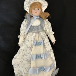 12 Porcelain Dolls