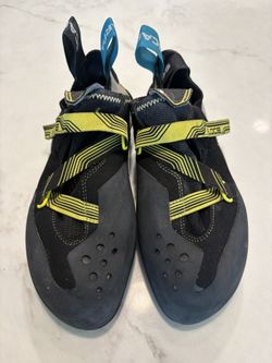 Scarpa Veloce Size 8 US Men Climbing Shoes