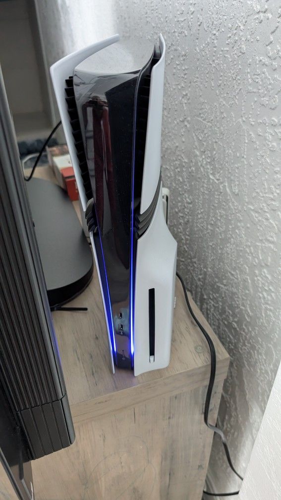 PS5 Pro with disc drive