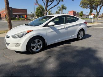 2013 Hyundai ELANTRA