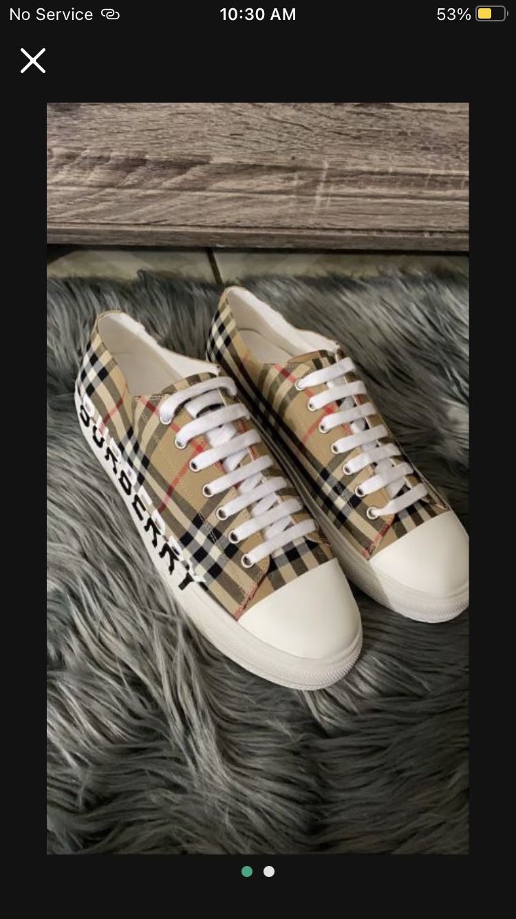 Burberry Woman’s Shoes Size 5.5
