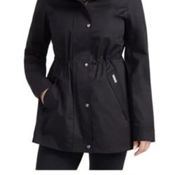 New Hunter Women’s Hooded Rain Jacket, brand new with tags!!  Size M and XXL available.  Retails for $200.  