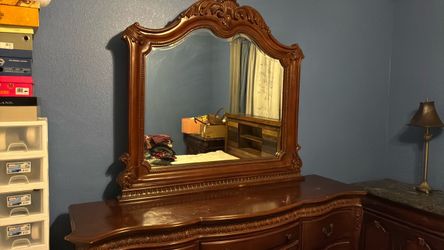 Multiple furniture pieces must go!!