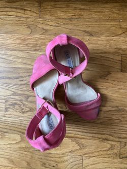 Fuschia Pink Thick Ankle Strap Heel-COMFY & CUTE!