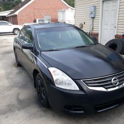 2012 NISSAN ALTIMA S (101K ONLY RUNS AND DRIVES PERFECT)