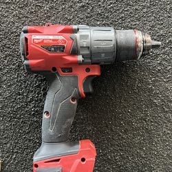 Milwaukee fuel 18v Hammer Drill 