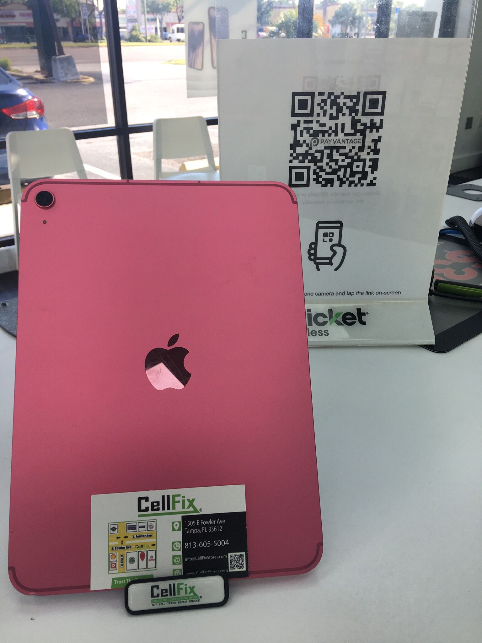Ipad 10th gen Unlocked $50 DOWN
