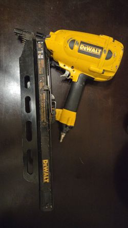 DeWalt D51844 Framing Nailer