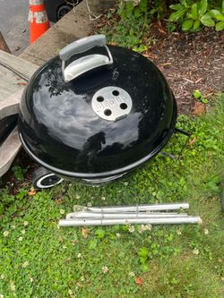 Weber charcoal kettle grill; can assemble