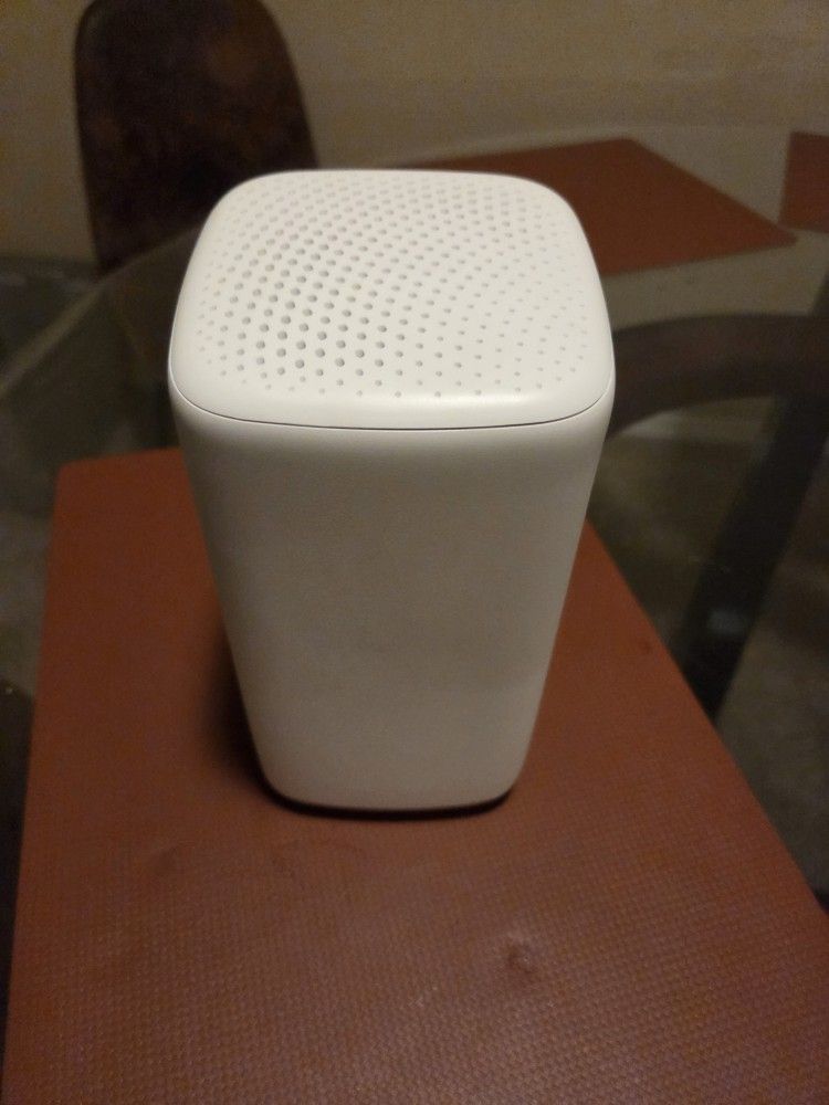Comcast XB8 Gateway (wifi + router)