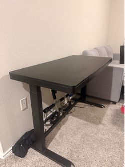Standing desk