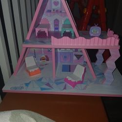 LOL Doll House