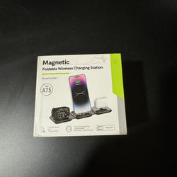 Magnetic 3-in-1 charging Station