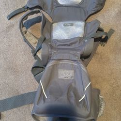 Baby/toddler carrier