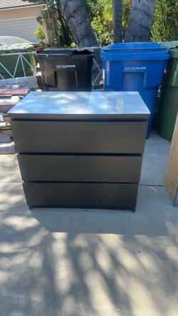Dresser / IKEA