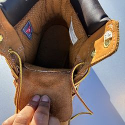 Timberland  Boots Size 4 Boys 