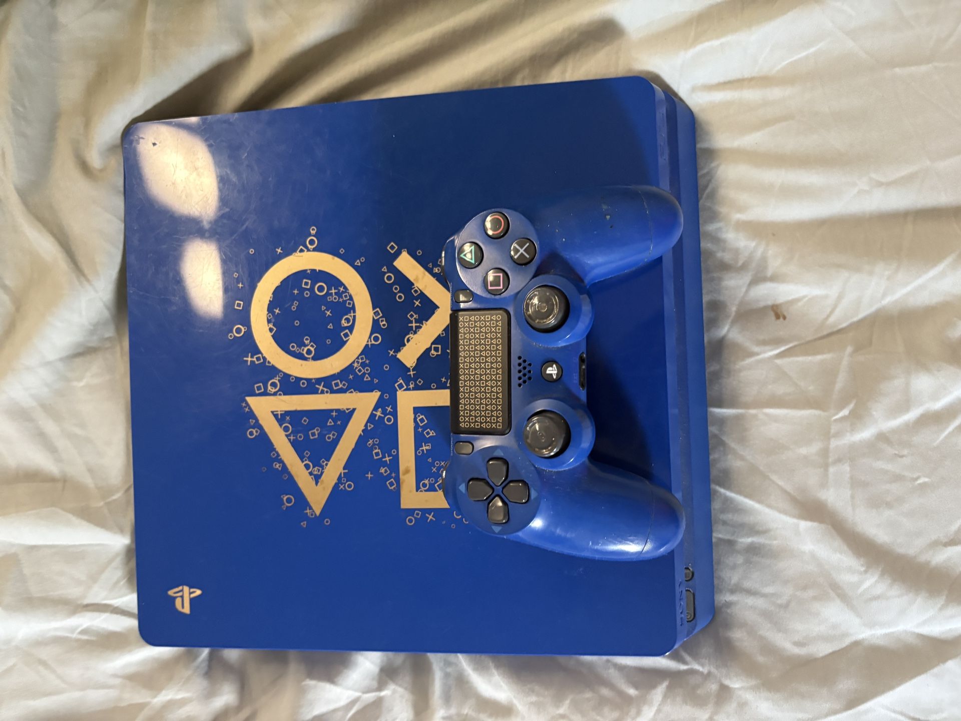 LIMITED EDITION DAYS OF PLAY PS4