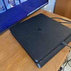 PS4 Slim