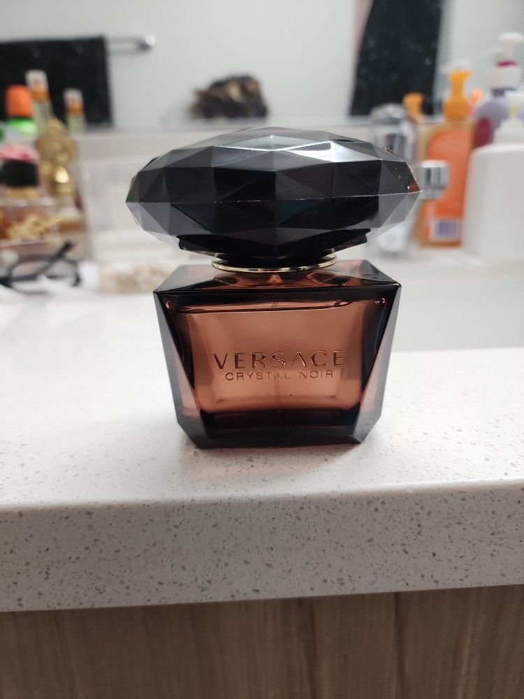 Versace Crystal Noir Perfume Women