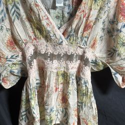 Cute Top Size Medium