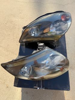 G35 Headlights 2005 OEM