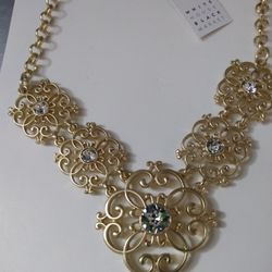 White House Black Market Necklace 