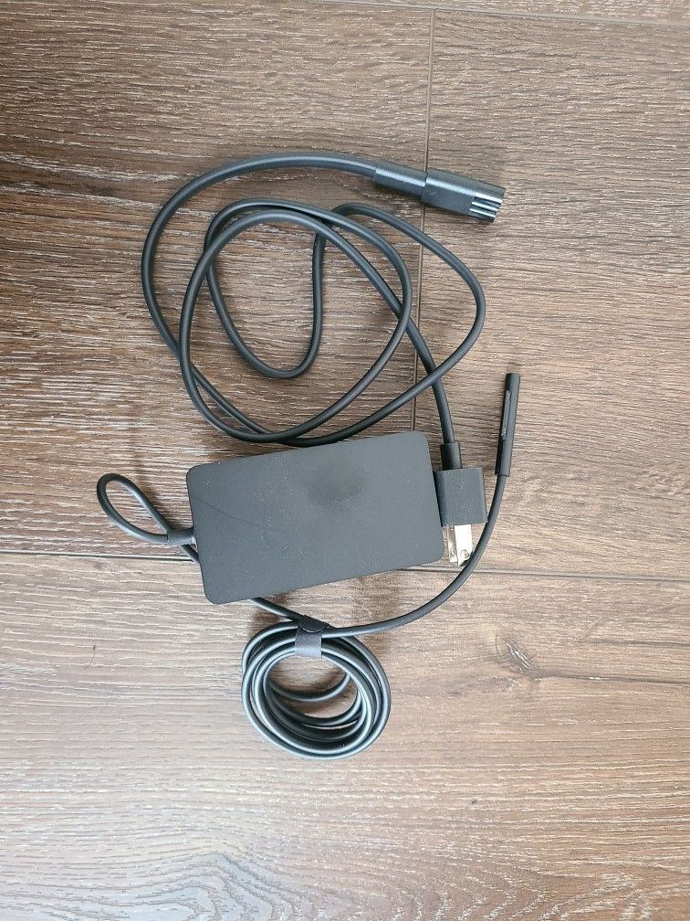 Microsoft Surface 65W Charger 