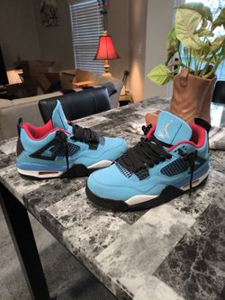 Travis Scott Air Jordan retro blue size 9