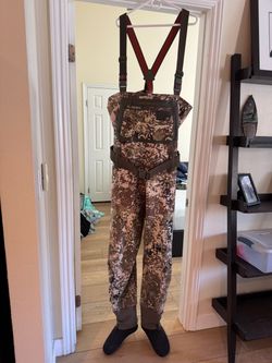Simms G3 guide waders in Veil camo pattern
