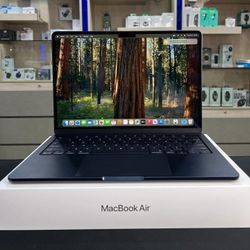NEW BOX 2026 APPLE MACBOOK AIR 13" INCH M4 256GB SSD 16GB RAM + WARRAN