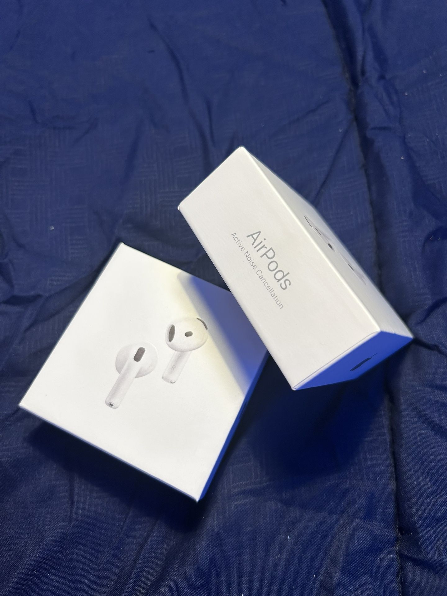 Apple Airpods 4th generation