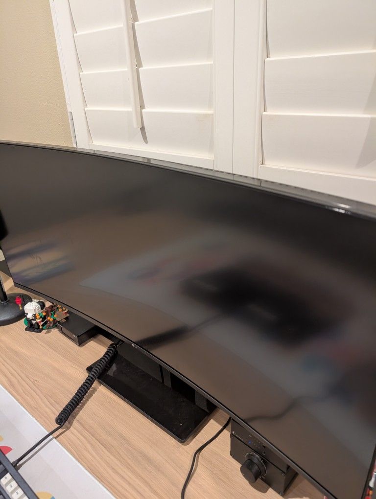 LG 38GL950G-B IPS 1ms Curved Monitor 144hz Sync