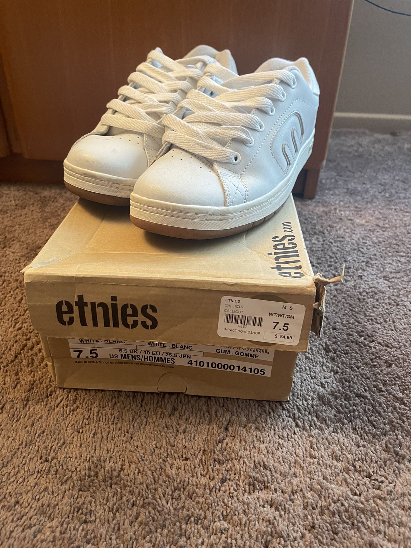 Etnies Shoes Size 7.5 White