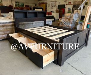 Full Bed Frame w 3 Drawers