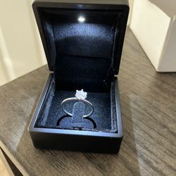 6 Prong Round Engagement Ring