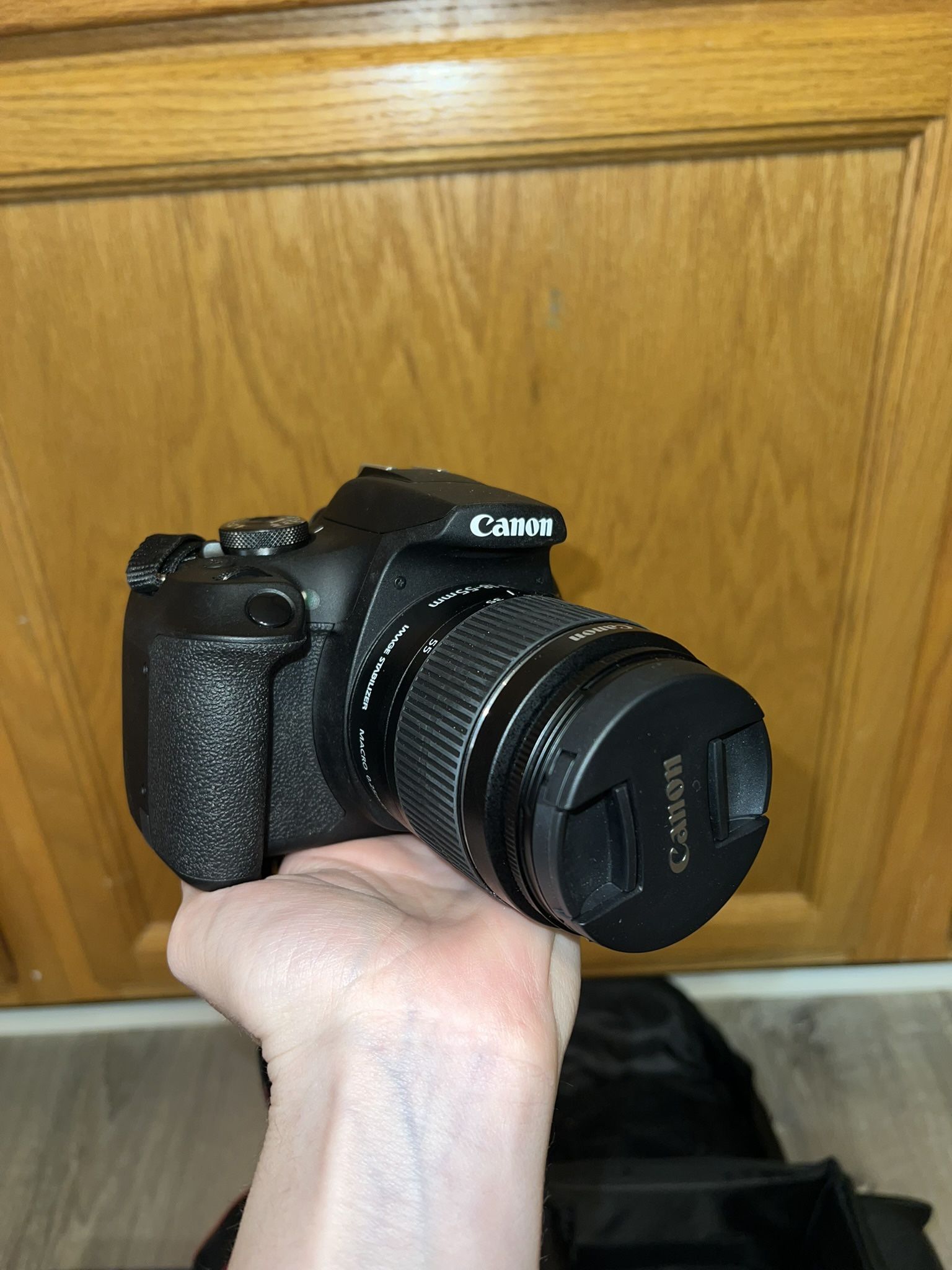 Canon EOS Rebel T7 DSLR Camera + accessories *LIKE NEW