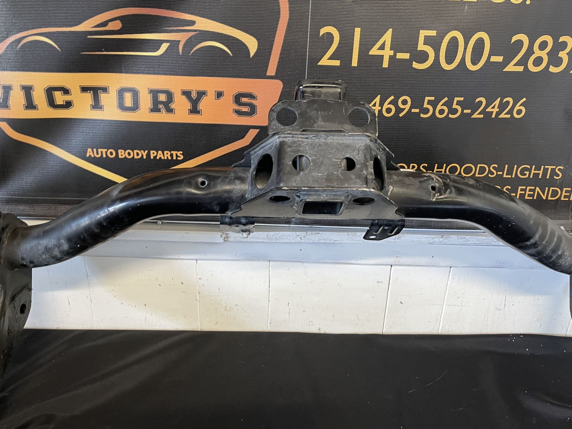 Draw-Tite 2" Tube Rear Receiver Hitch for 19-20 Silverado - Sierra 1(contact info removed)6