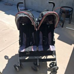 Jeep double stroller