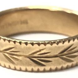 Mens Wedding Band 14kt Yellow Gold 