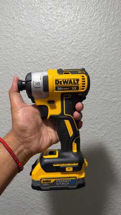 DeWalt 20V Max XR Brushless Impact Driver 1/4” XR and Battery Power Pack