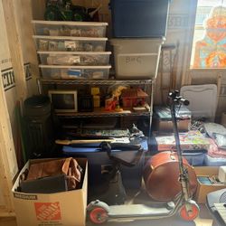 500+ Piece High-End Reseller Lot – Vintage Clothing, Electronics, Toys, Collectibles & Furniture
