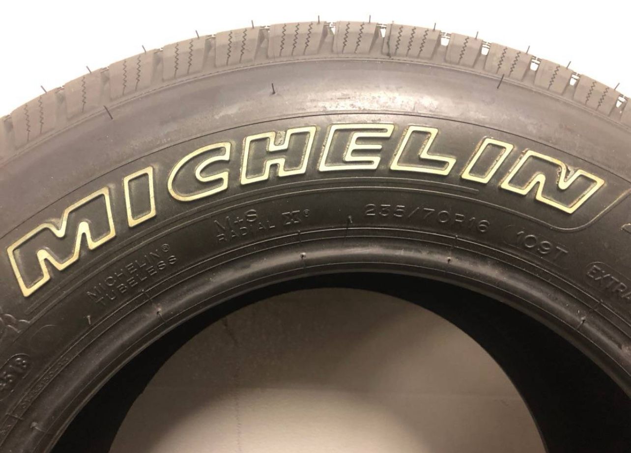 2 Tires: Michelin Defender Itx m/s 235 70r16xl