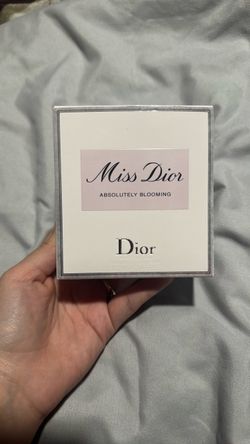 Miss Dior perfume