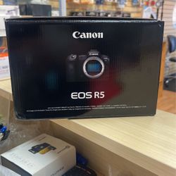 Canon R5 Body Only