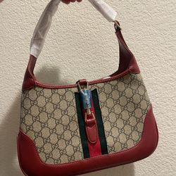 Shoulder/crossbody