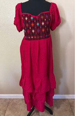 Women’s Flowy Maxi Dress