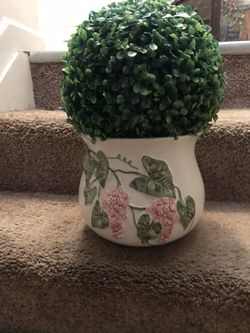 Artificial round flower/vase