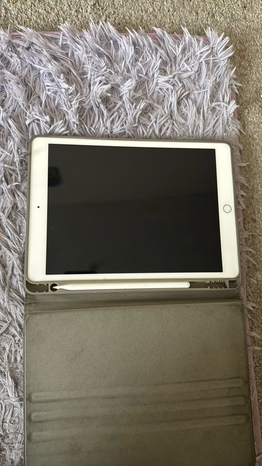 2020 Apple iPad (10.2-inch, Wi-Fi, 128GB) - Gold (8th Generation)